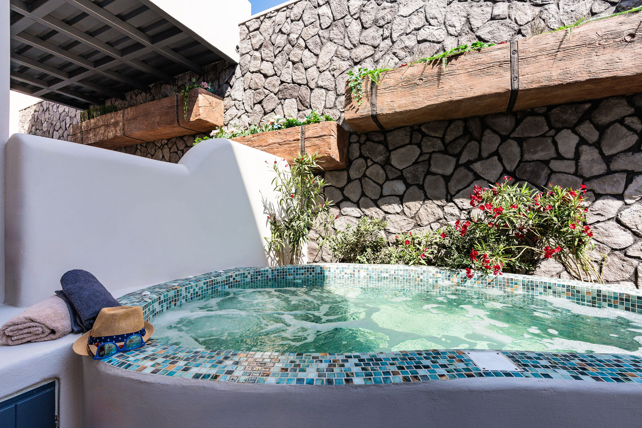 Suite 103 – Lower-Level Suite with XL Outdoor Hot Tub & Terrace